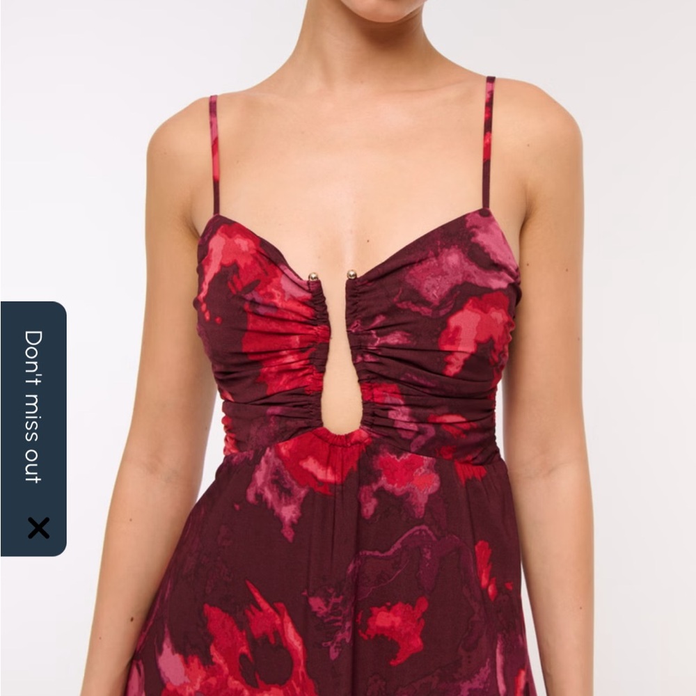 Abercrombie & Fitch Floral Maxi Dress in Red and Pink - Picture 2 of 5